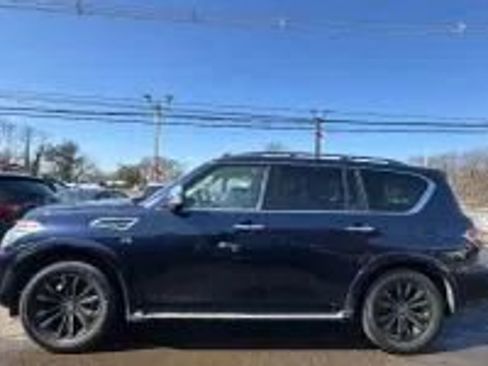 Used 2019 Nissan Armada Platinum w/ Interior Lighting Package AWD/4WD image 8
