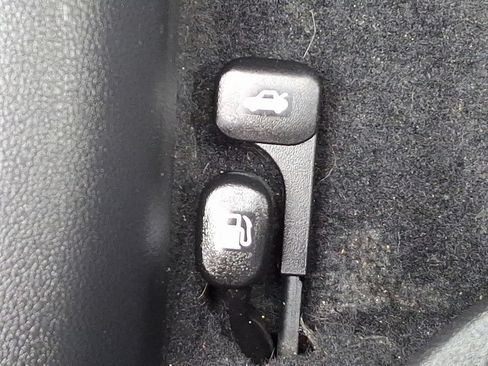 Used 2019 Hyundai Elantra Value Edition FWD image 28