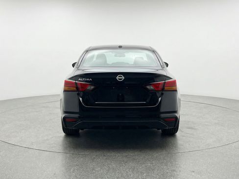 Used 2025 Nissan Altima 2.5 SV image 7