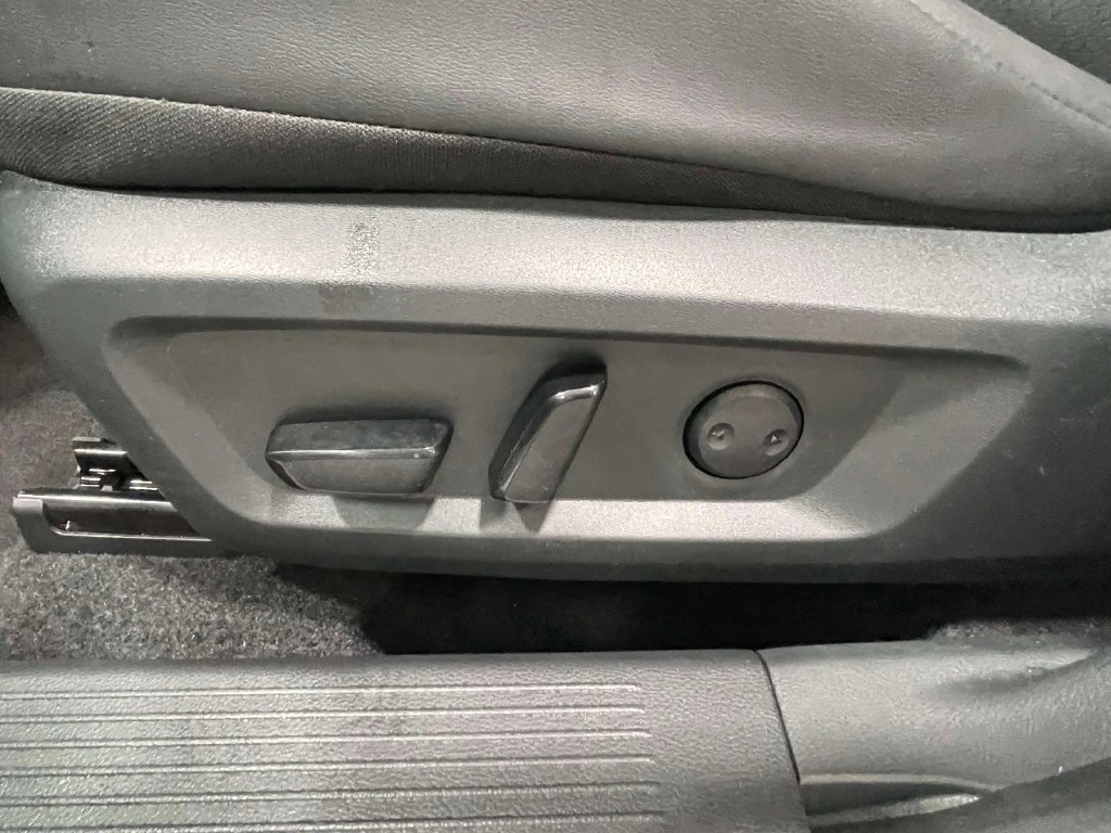 Used 2026 Nissan Rogue Dark Armor FWD image 18