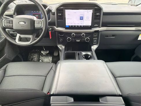 New 2025 Ford F150 XLT w/ Equipment Group 301A Standard image 18