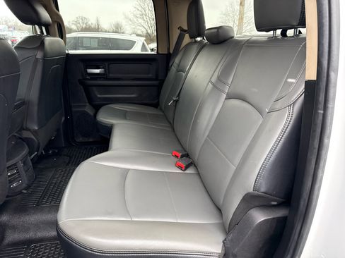 Used 2019 RAM 3500 Tradesman w/ Chrome Appearance Group image 14