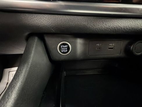 Used 2023 Nissan Rogue SV AWD/4WD image 16