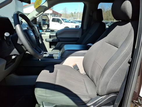 Used 2019 Ford F150 XL w/ Equipment Group 101A Mid AWD/4WD image 14