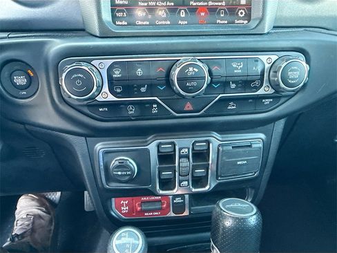 Used 2021 Jeep Gladiator Mojave image 17