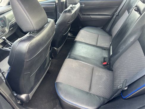 Used 2018 Toyota Corolla SE image 12