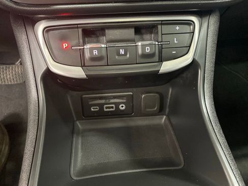 Used 2023 GMC Terrain SLE w/ Driver Convenience Package AWD/4WD image 13