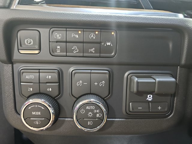 New 2026 Chevrolet Tahoe High Country AWD/4WD image 30