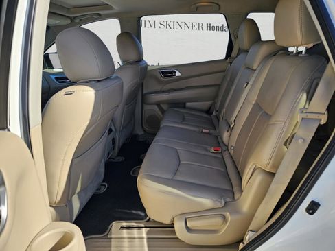 Used 2015 Nissan Pathfinder Platinum image 36