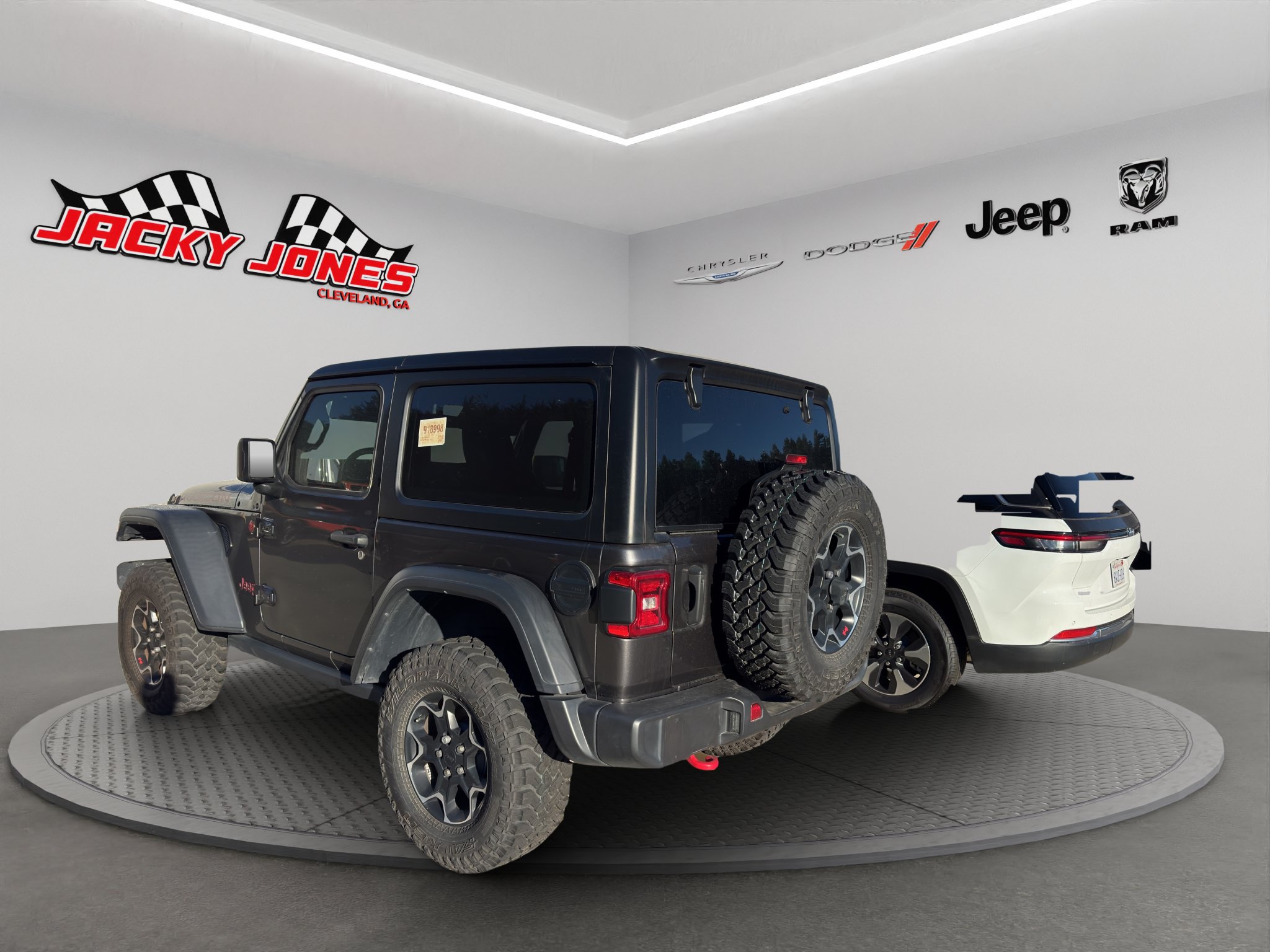 Used 2023 Jeep Wrangler Rubicon w/ LED Lighting Group AWD/4WD image 6