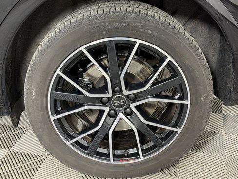 Used 2023 Audi SQ5 Premium Plus w/ Premium Plus Package image 12