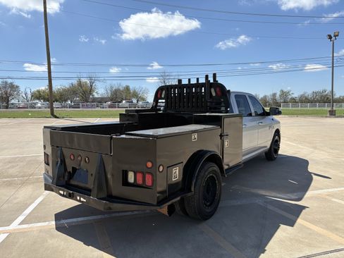 Used 2012 RAM 3500 ST w/ Chrome Appearance Group image 5