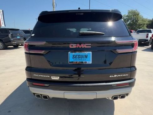 Certified 2026 GMC Acadia Elevation w/ Elevation Premium Package FWD image 7