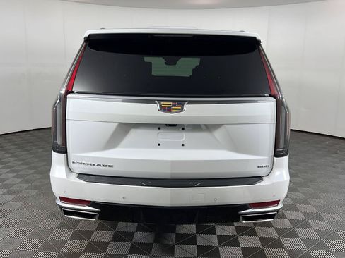 Used 2023 Cadillac Escalade ESV Premium Luxury AWD/4WD image 6
