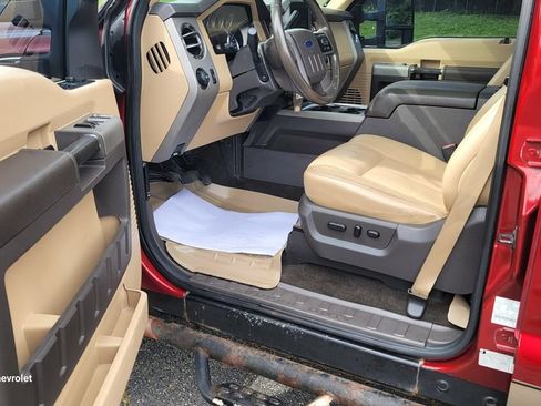 Used 2014 Ford F250 Lariat w/ FX4 Off-Road Package AWD/4WD image 18