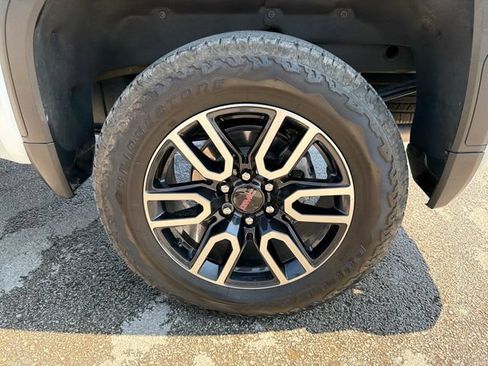 Used 2026 GMC Sierra 1500 AT4 w/ AT4 Premium Package AWD/4WD image 31