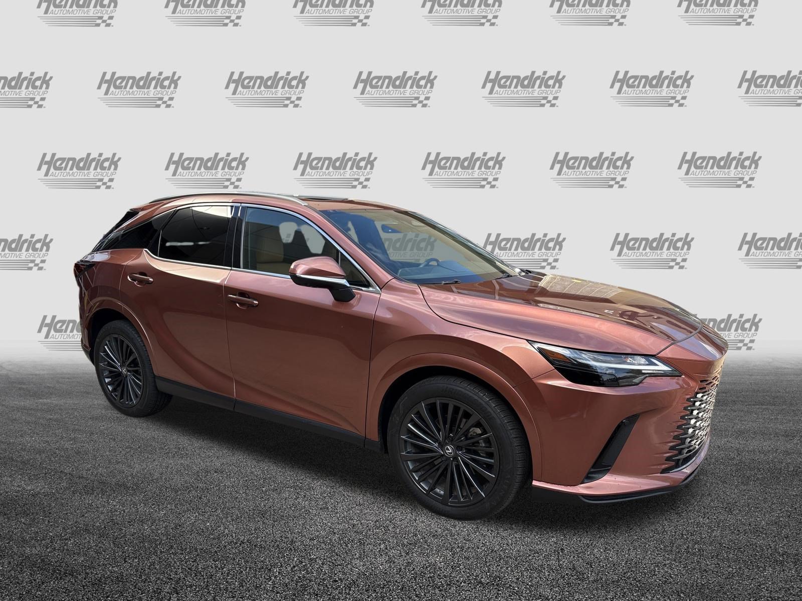 Used 2025 Lexus RX 350 Premium w/ Convenience Package AWD/4WD image 2