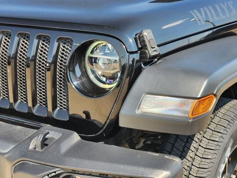 Used 2020 Jeep Wrangler Unlimited Sport AWD/4WD image 9