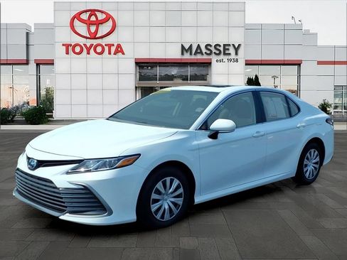 Used 2024 Toyota Camry LE w/ Audio Upgrade Package FWD image 7