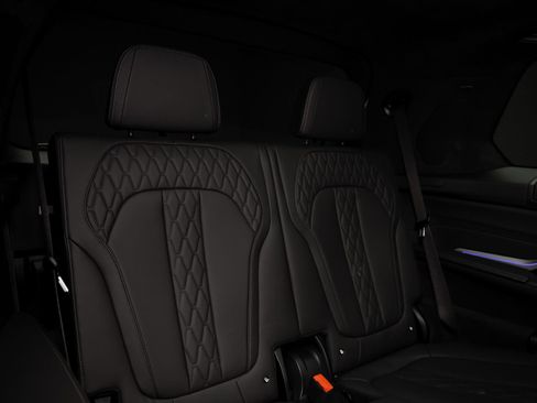 Used 2024 BMW ALPINA XB7 AWD/4WD image 73