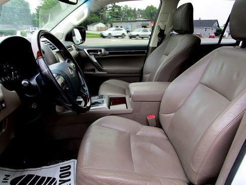 Used 2018 Lexus GX 460 Premium w/ Premium Package AWD/4WD image 13