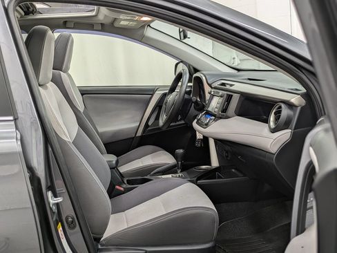 Used 2014 Toyota RAV4 XLE AWD/4WD image 26