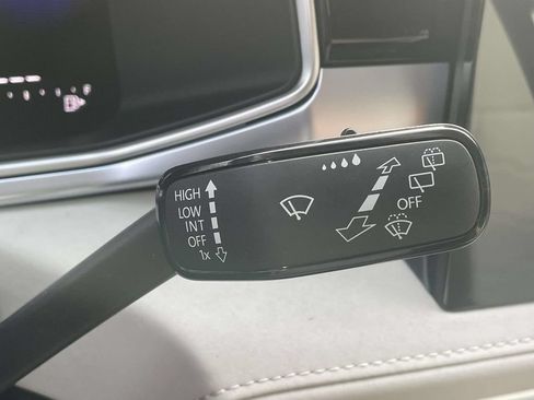 New 2026 Volkswagen Taos SE FWD image 29
