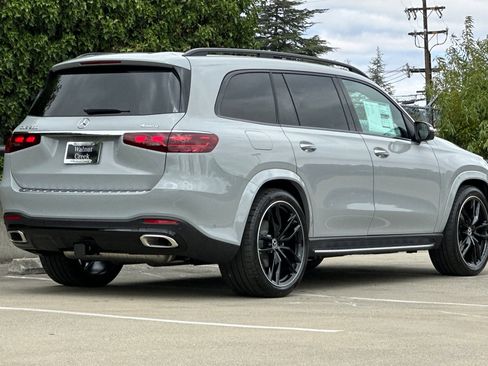 New 2025 Mercedes-Benz GLS 580 4MATIC image 8