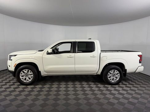 Used 2022 Nissan Frontier SV w/ Technology Package image 10