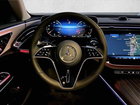 New 2026 Mercedes-Benz E 350 4MATIC Sedan image 18