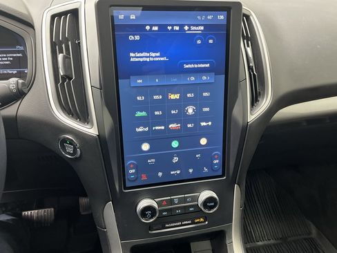 Used 2024 Ford Edge SEL w/ Convenience Package image 18