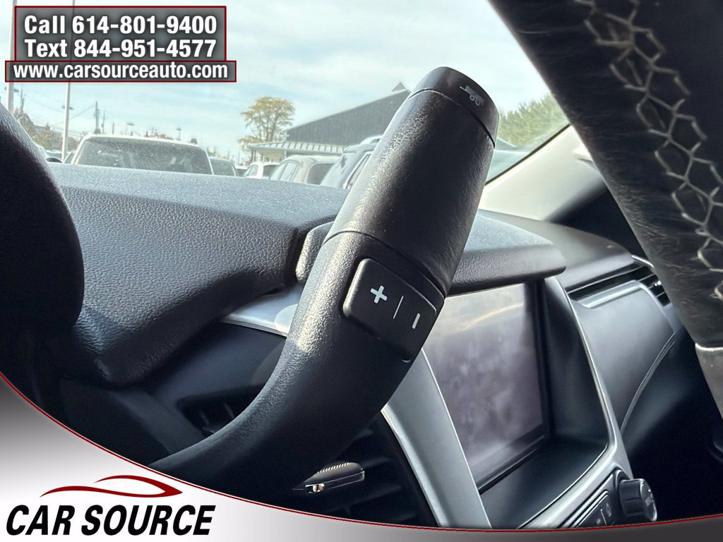 Used 2018 GMC Yukon SLT w/ Open Road Package AWD/4WD image 28