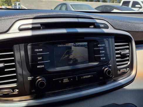 Used 2016 Kia Sorento LX FWD image 8