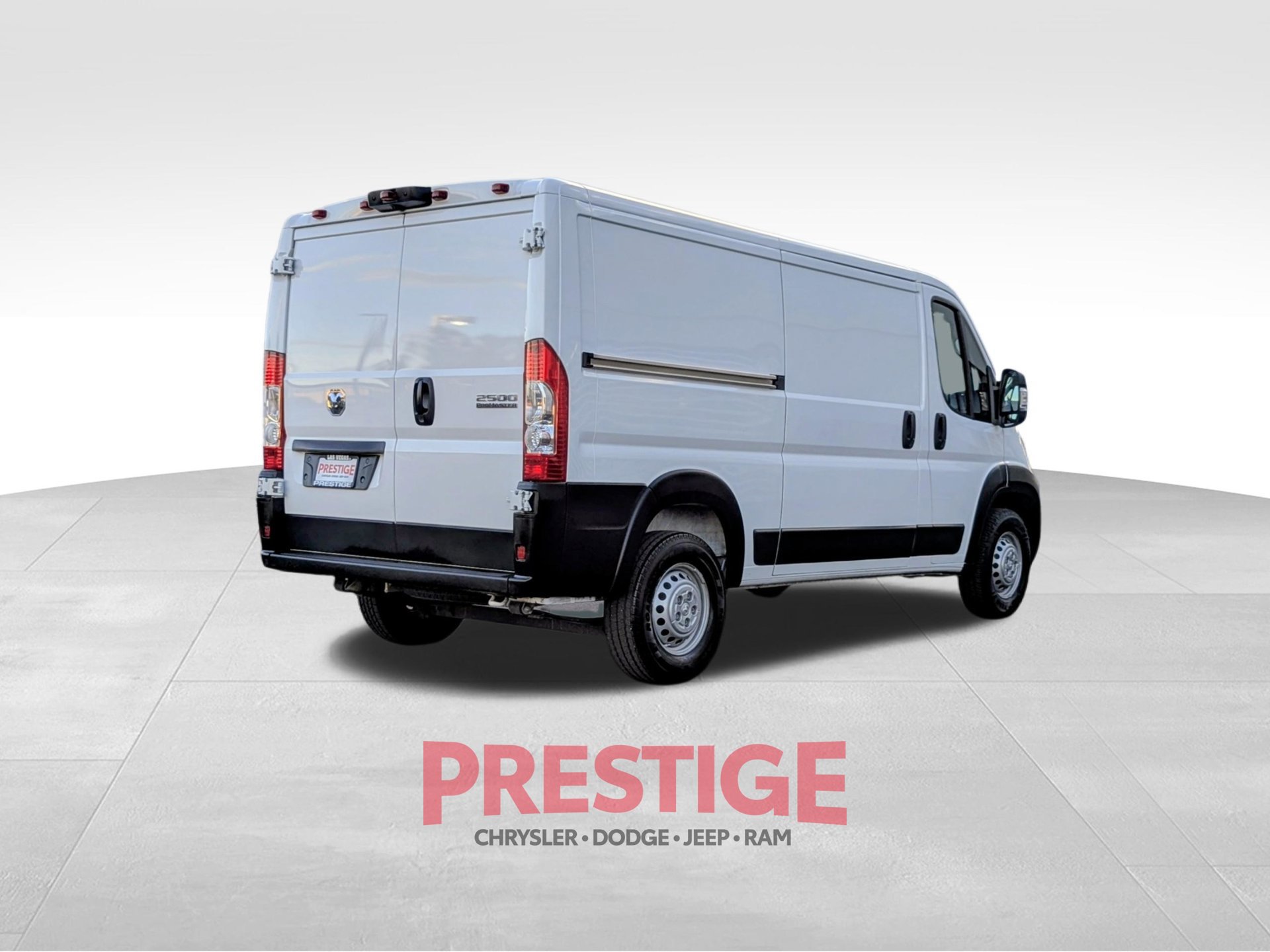 Used 2025 RAM ProMaster 2500 w/ Convenience Group FWD image 8