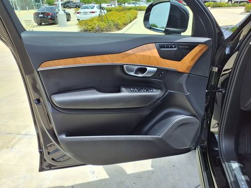 Certified 2024 Volvo XC90 B6 Plus AWD/4WD image 15