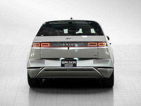 Used 2023 Hyundai Ioniq 5 Limited AWD/4WD image 6