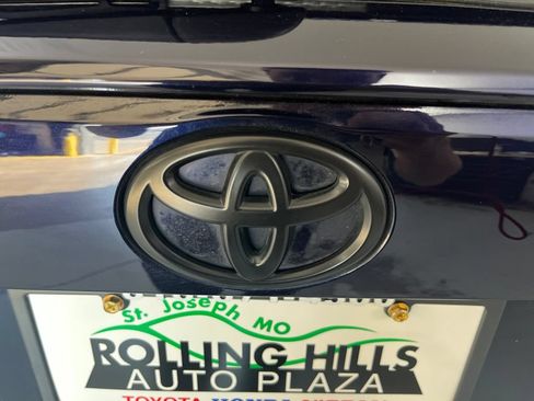Used 2024 Toyota RAV4 XLE w/ Weather Package AWD/4WD image 39