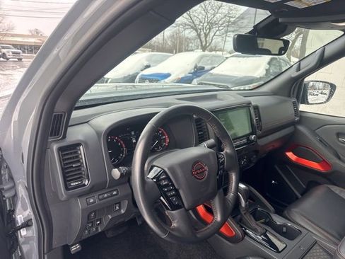 Used 2023 Nissan Frontier PRO-4X w/ Pro-4X Premium Package image 9