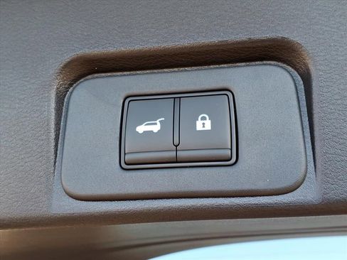 New 2026 Nissan Rogue SV image 10