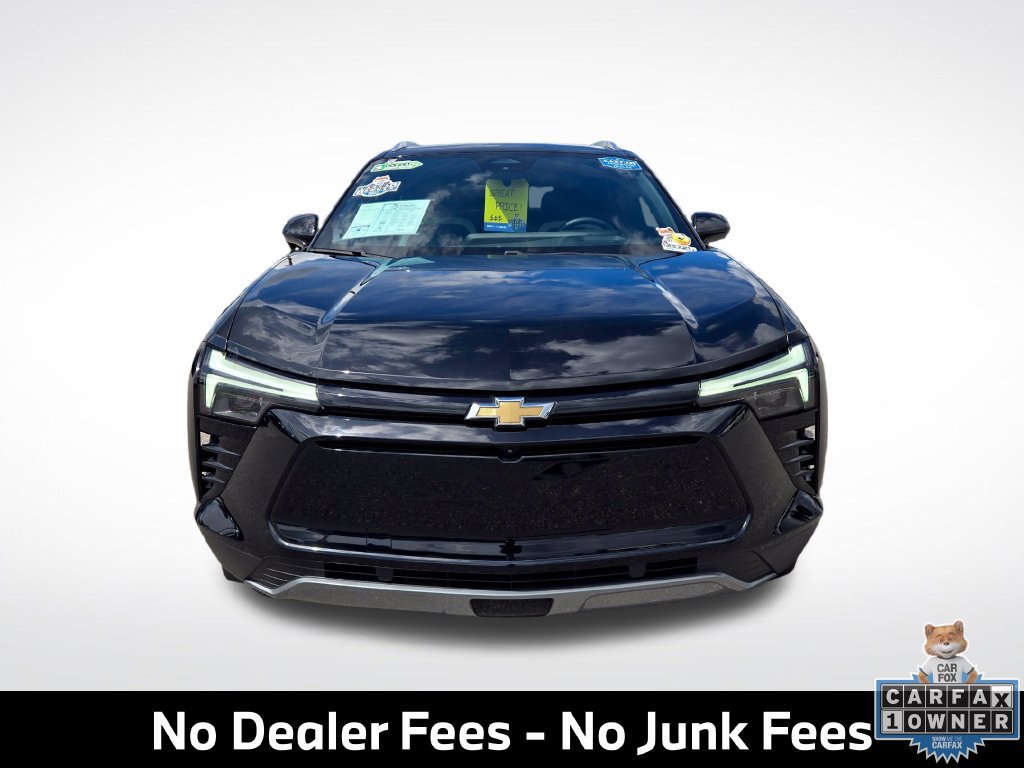 Used 2024 Chevrolet Blazer EV LT AWD/4WD image 2