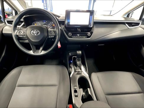Used 2024 Toyota Corolla LE image 21
