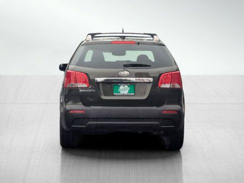 Used 2012 Kia Sorento LX w/ Convenience Pkg FWD image 5