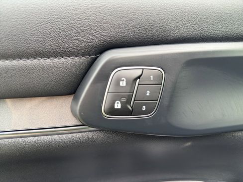 New 2025 Ford Ranger Lariat w/ FX4 Off-Road Package image 14