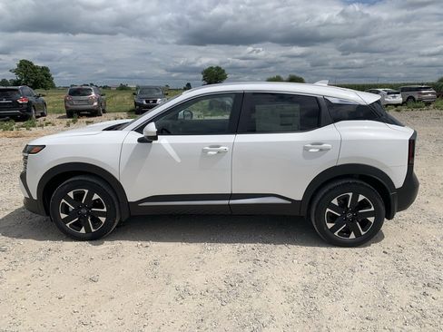 New 2025 Nissan Kicks SV w/ SV Premium Package image 8