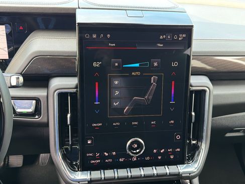 New 2026 GMC Yukon Elevation w/ Elevation Premium Package image 21