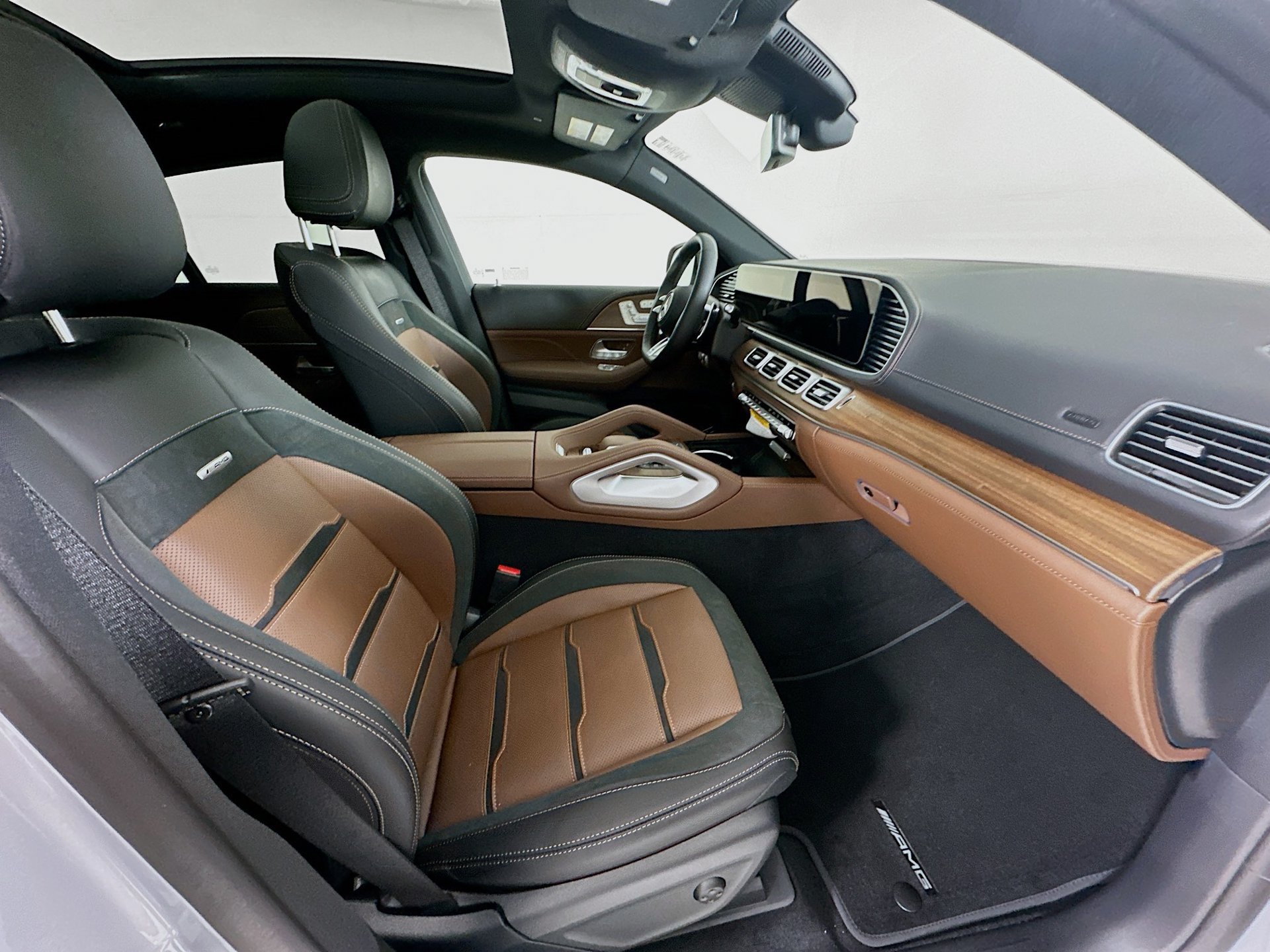 New 2026 Mercedes-Benz GLE 53 AMG 4MATIC Coupe image 30