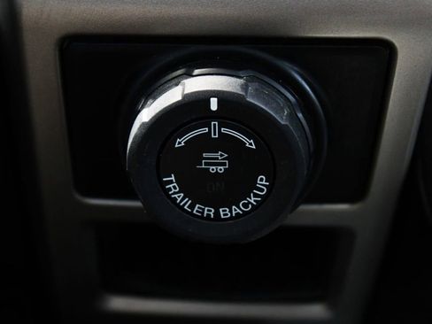 Used 2018 Ford F150 Lariat w/ Equipment Group 501A Mid AWD/4WD image 27