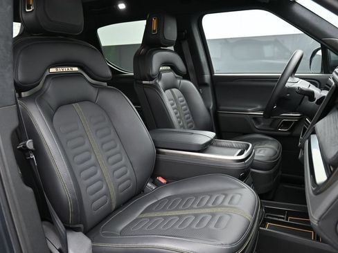 Used 2024 Rivian R1T Adventure AWD/4WD image 27