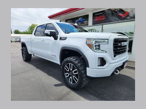 Used 2022 GMC Sierra 1500 AT4 w/ AT4 Preferred Package AWD/4WD image 1