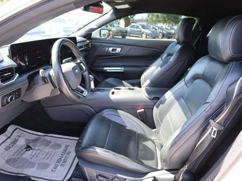 Used 2024 Ford Mustang GT Premium RWD image 13